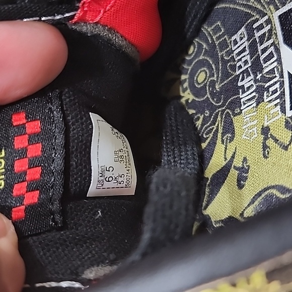 Vans SpongeBob Gigliotti Skate Shoe | Size: 6.5 Mens | Black & Yellow - Picture 7 of 8